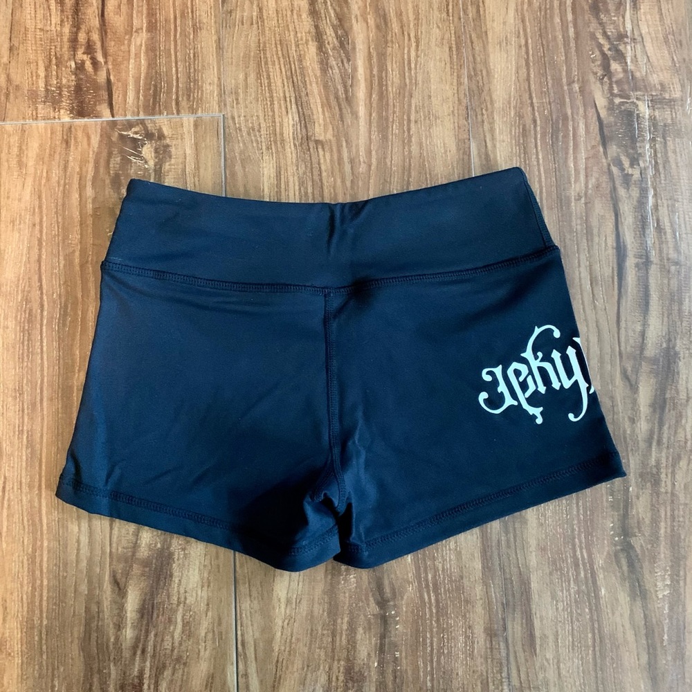 JekyllHyde Aero Short